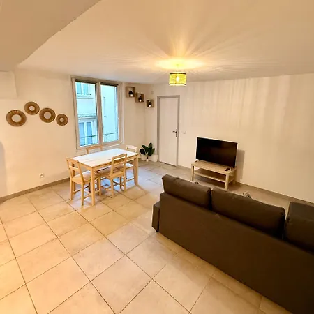 Odeon , Saint Michel Equipe Paříž